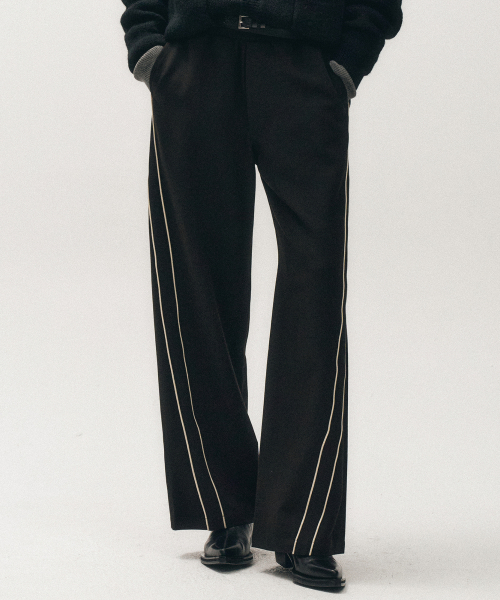 Спортивные брюки с кантом (Black)