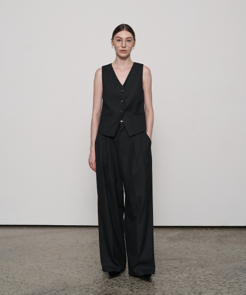 Wool Wide Pleated Trousers Black
