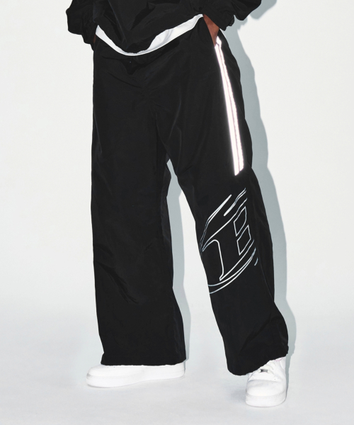 본투윈 REFLECTIVE LINE BIG SYMBOL WIDE PANTS [BLACK]