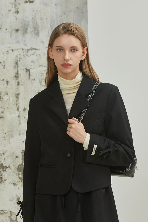 RIBBON POINT SHORT JACKET_BLACK
