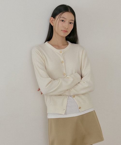gold button knit cardigan-ivory