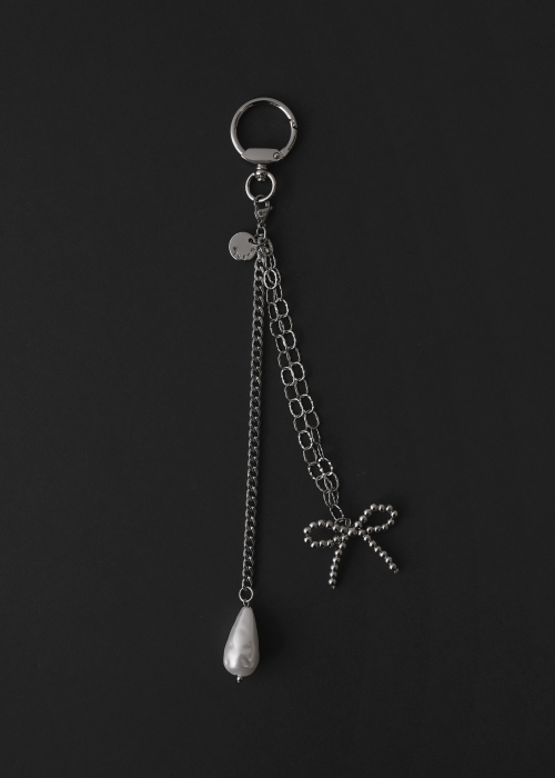 【KWANI】Tiny Silver Bow and Pearl☆愛らしいスタイル☆ 콰니(KWANI) Tiny Silver Bow and Pearl - 사이즈 & 후기 | 무신사