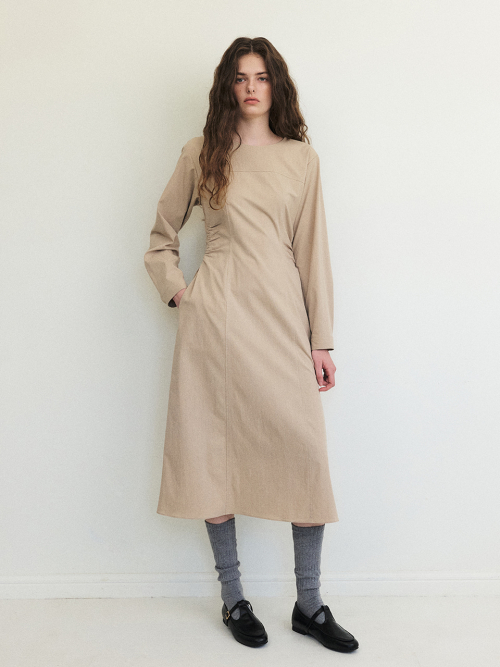 에트몽(ETMON) Side Tuck Shirring Dress, Beige - 사이즈