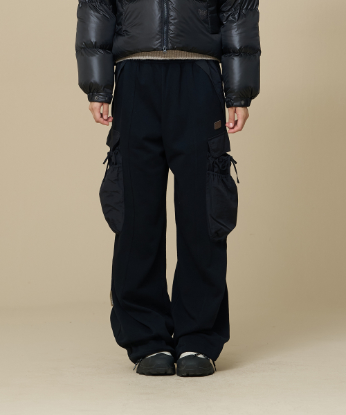 비비씨 어스() W 우븐 패치 스트링 카고 팬츠_Black 상품 이미지