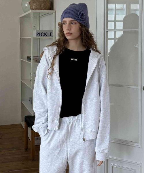 Reverie zip-up (light gray)