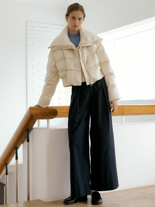 Two tuck wide pants