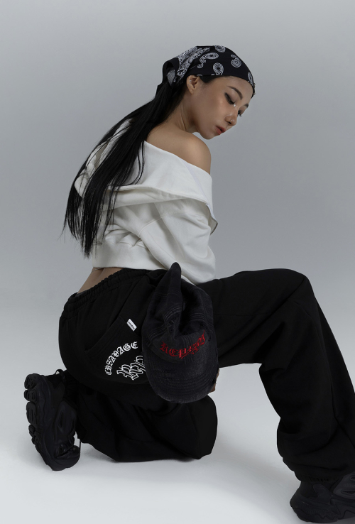 Оверсайз джоггеры Savage (Black)