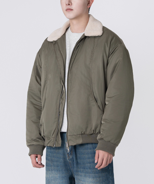 Утепленный бомбер с меховым воротником Khaki