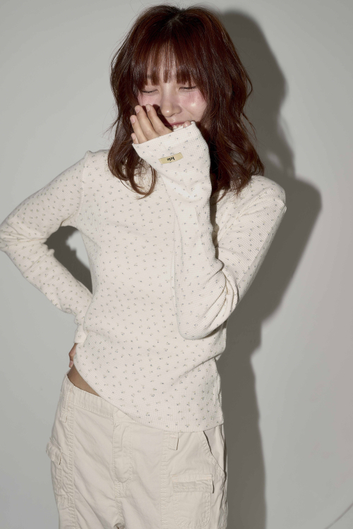 FLORAL PRINTED LONG SLEEVE TEE (cream)