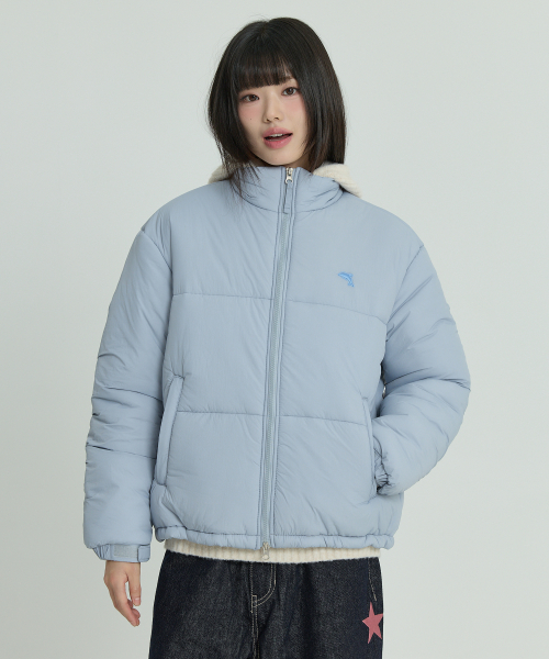 Короткий пуховик с вышивкой дельфина Sky Blue
