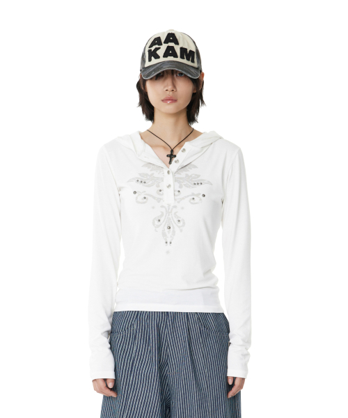 MUSINSA公式 | AAKAM Studded Leaf Hooded Long Sleeve (White)