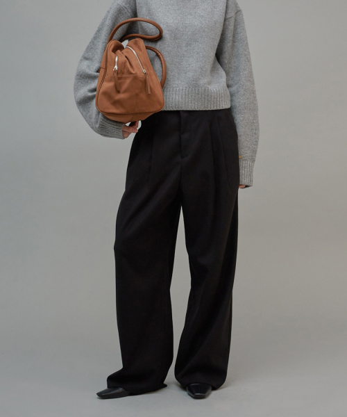 Classic Double-Pleated Slacks Black
