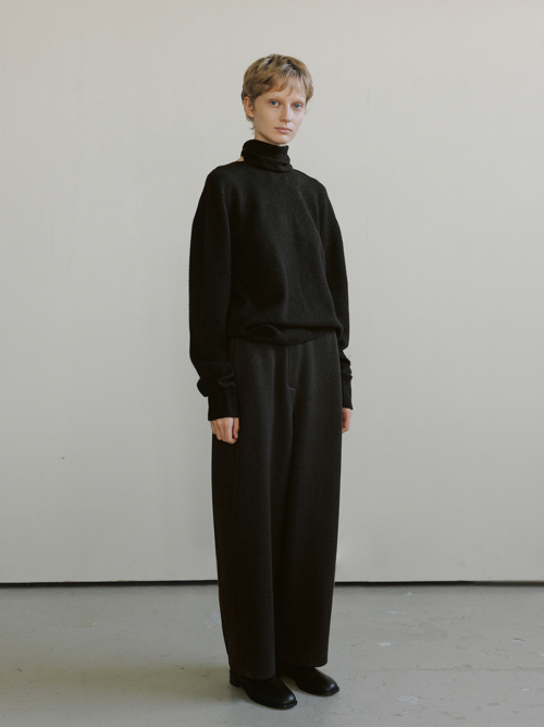 wool round pants