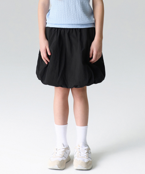무신사 스탠다드 키즈() 나일론 밴딩 벌룬 스커트 [블랙] 상품 이미지