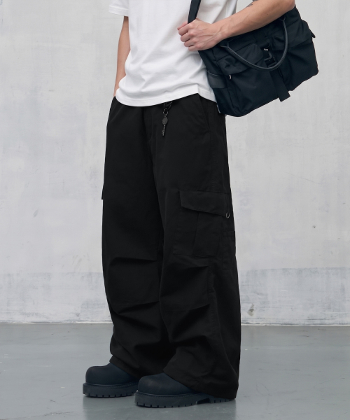 Parachute Wide Cargo Pants [COTTON BLACK]