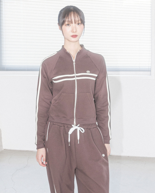 ROSE HALF NECK ZIP UP JACKET(BROWN)