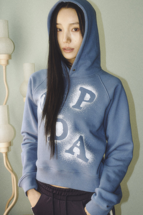 ★ PRENDA★ PRDA BIG PATCH SPRAY HOODIE PBLUE PRTVSSHD09WB1 프렌다(PRENDA) PRDA BIG PATCH SPRAY HOODIE P/BLUE - 사이즈