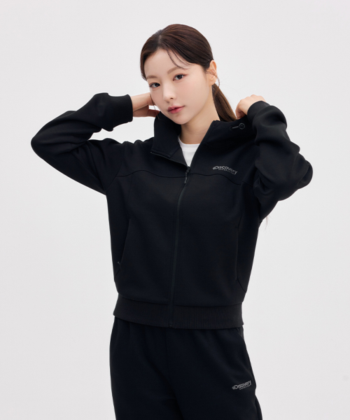 Женская трикотажная кроп-куртка Essential (BLACK)
