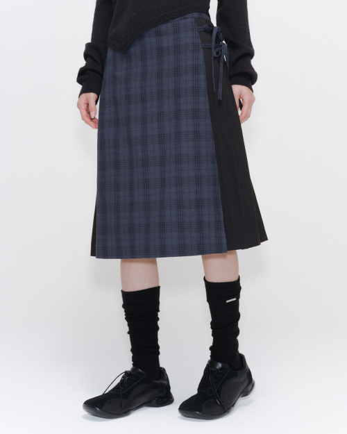 미세키서울(MISEKI SEOUL) Side bow pleats midi skirt CHECK