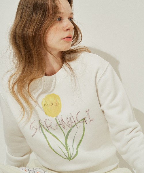 SE0589- crop sweatshirt (ivory)