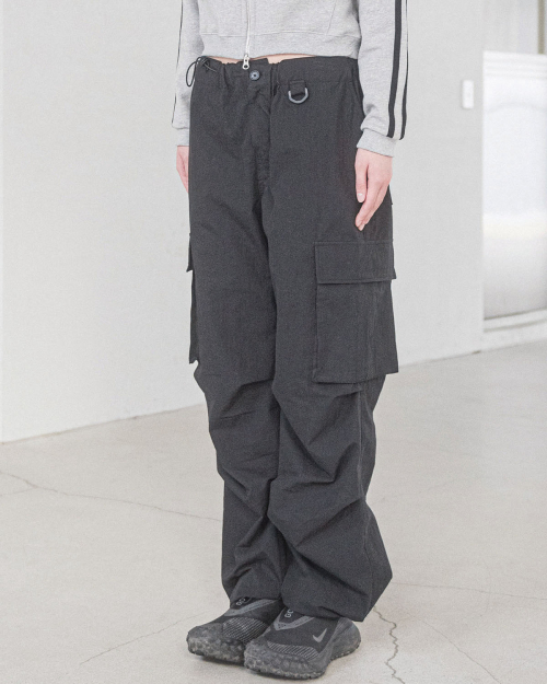 PARACHUTE CARGO PANTS(BLACK)