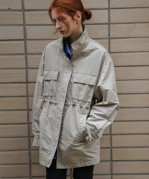 Свободная куртка-полевая SIOT4142 из жатого нейлона_Ash beige