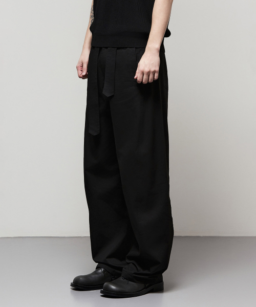 일꼬르소() 렉시오 벨티드 커브드 팬츠 블랙 IEPA5E009BK 상품 이미지