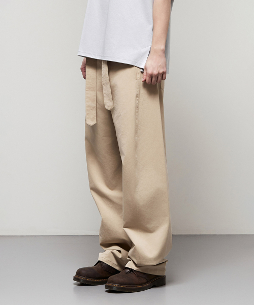 일꼬르소() 렉시오 벨티드 커브드 팬츠 베이지 IEPA5E009I2 상품 이미지