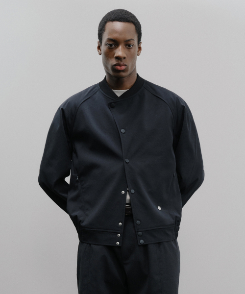HILL SNAP JUMPER Black