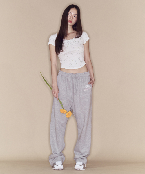 韓国 トレンド[PLEASENOFOLLOW]DAISY LACE SHIRRING SHORT TOP 플리즈노팔로우(PLEASENOFOLLOW) Daisy Lace Shirring Short Top