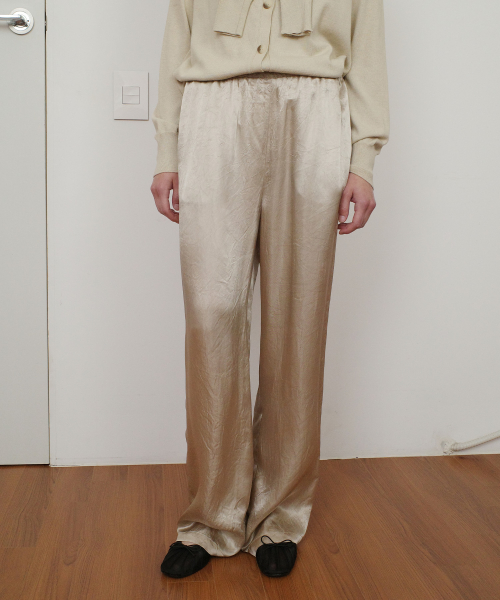 GLOSSY SATIN BANDING PANTS - BEIGE