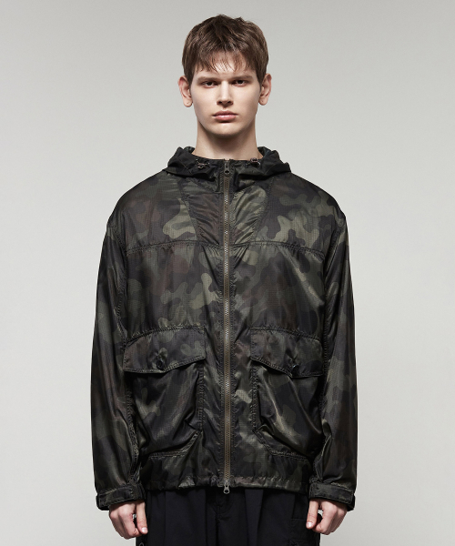 일꼬르소() 쉬어 후드 윈드 브레이커 카모플라쥬 IEJU5E205MU 상품 이미지