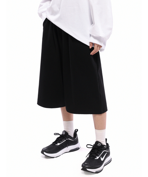 Широкие шорты-бермуды Mega One Tuck Black
