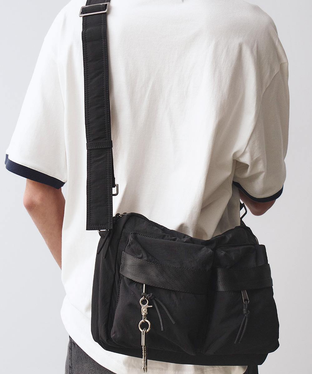 TWO POCKET SQUARE CROSS BAG