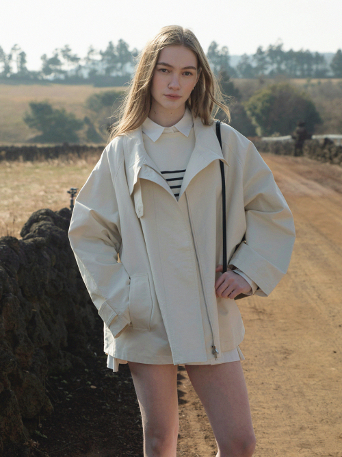 トレンチコート LENINA BAYLIN cape trench coat_IVORY 르니나(LENINA) BAYLIN cape trench coat_IVORY - 사이즈 & 후기