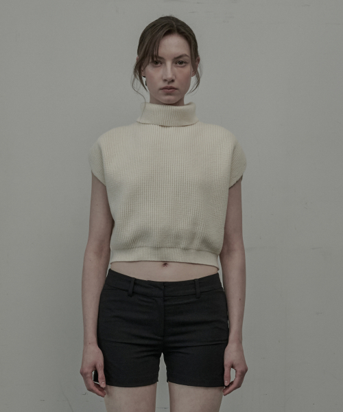 Haze Turtleneck Knit Vest - Cream