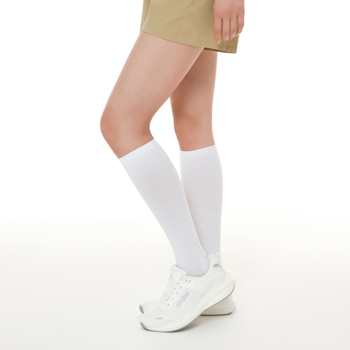 안다르() 컴프레션 러닝 니삭스 상품 이미지