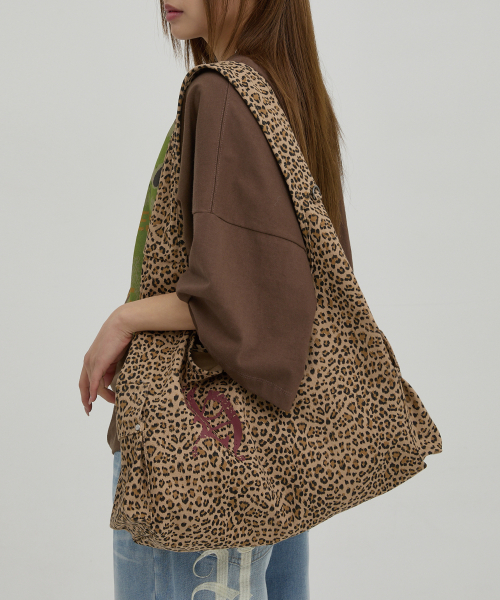 Double-sided hobo bag LEOPARD