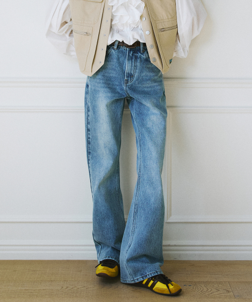 Boot-Cut Denim Pants (Medium blue)