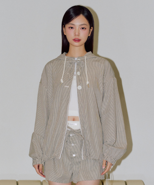 Nadia Windbreaker [BLACK]