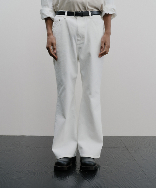 D16 FLARE DENIM Off White