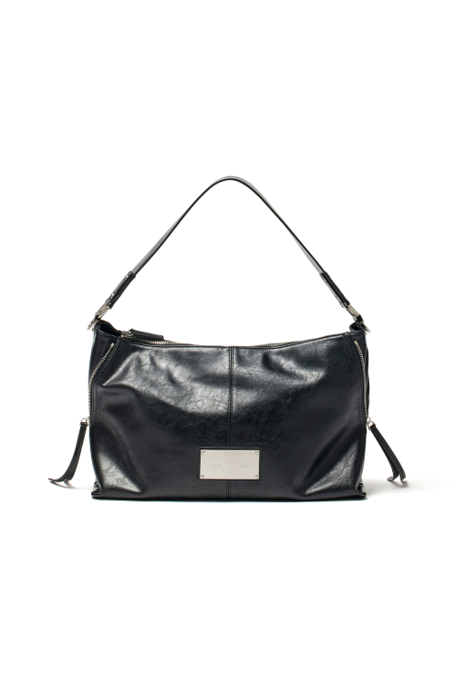 MUSINSA公式 | MATIN KIM SIDE ZIPPER SHOULDER BAG IN BLACK