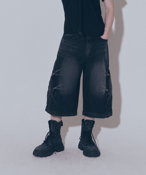 Curved cover cargo bermuda washing denim pants