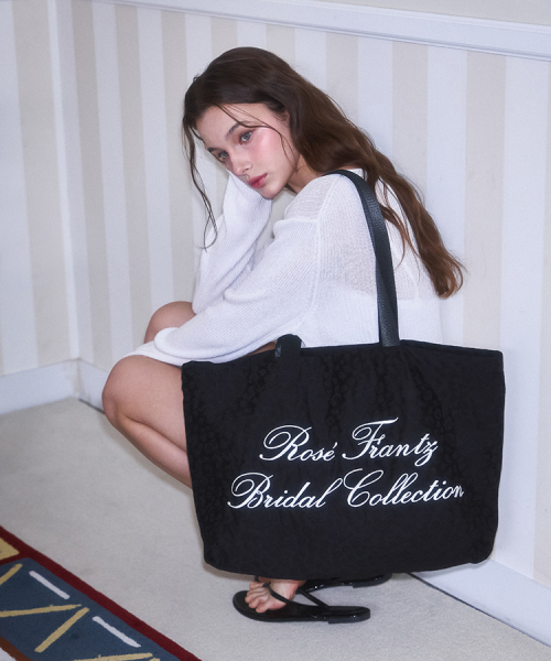 ●大人気【ROSEFRANTZ】Leopard Big Bag ★送料・関税込★ Leopard Oversized Quilted Nylon Tote Bag | boohoo