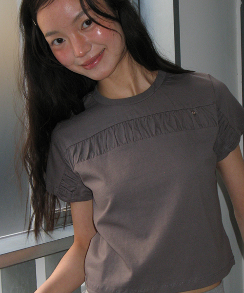 Pendant crinkle crop t shirt угольный