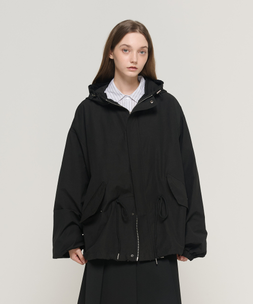 Короткая куртка-парка фиштейл с капюшоном (Black)