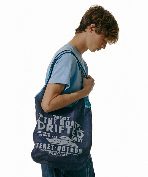 ショルダーバッグ・ポシェット teket Boat Reversible Mesh Bag 5FT2261 테켓(TEKET) Boat Reversible Mesh Bag Blue - 사이즈 & 후기