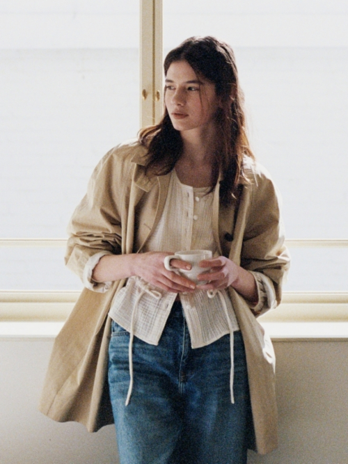 CLASSIC MAC HALF TRENCH COAT SAND BEIGE