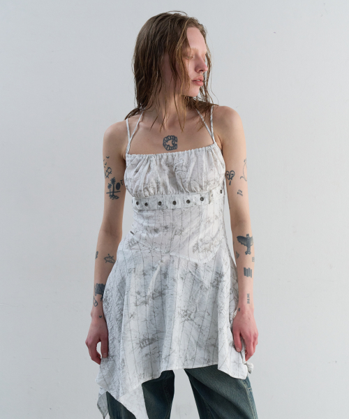 韓国人気【ORDINARY HOLIDAY】FLARE MINI DRESS グレー 오디너리홀리데이(ORDINARY HOLIDAY) FLARE SLEEVELESS MINI