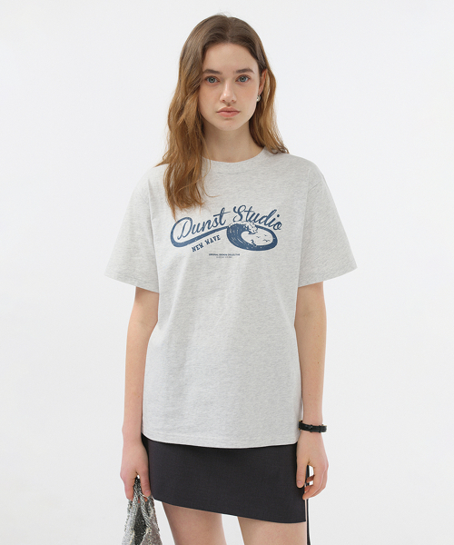 던스트(DUNST) UNISEX WAVE LOGO T-SHIRT_UDTS5B125_LIGHT
